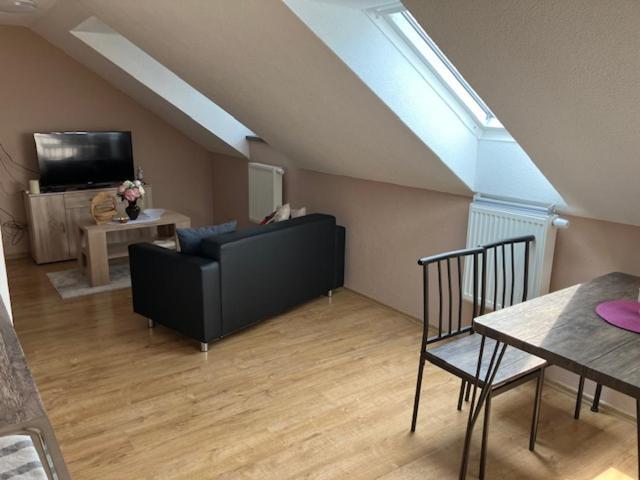 波切尼斯Apartmanovy Dom Slavia公寓 外观 照片